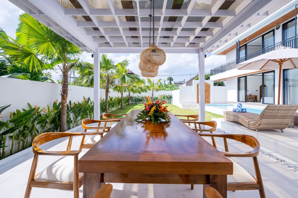 4-Bedroom Villa with Private Pool in Canggu – Luxury Tropical Villa — image 6