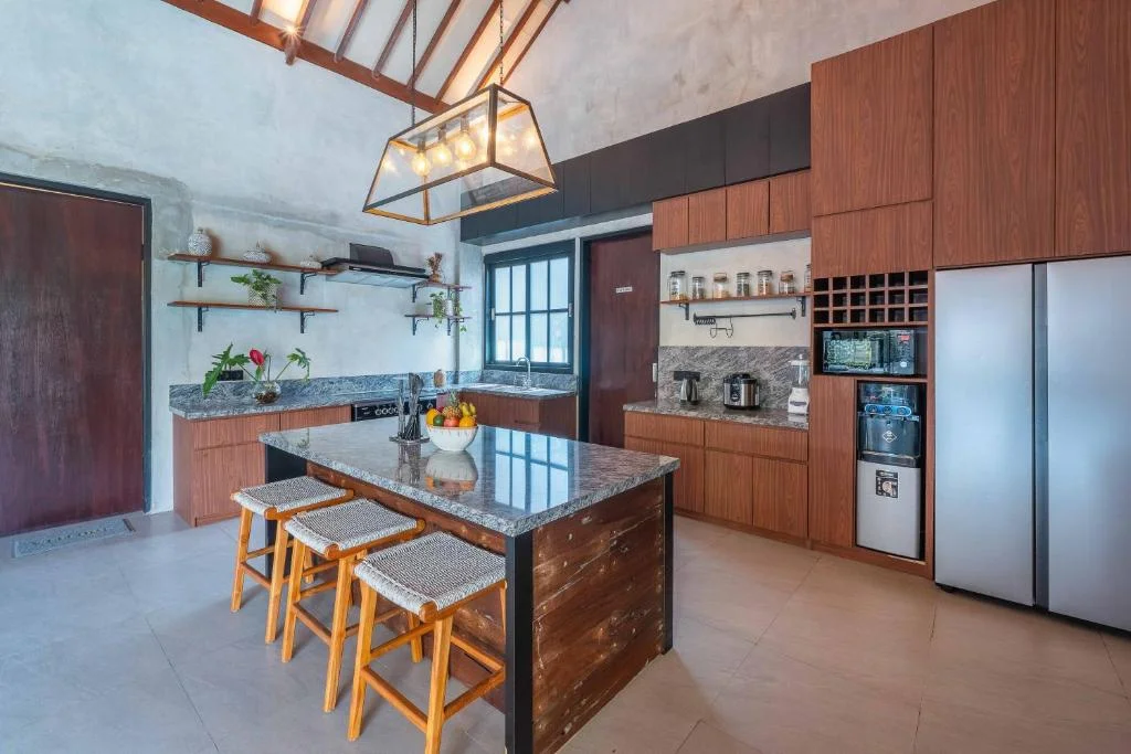 4-Bedroom Villa with Private Pool in Uluwatu – Luxury Villa — image 12