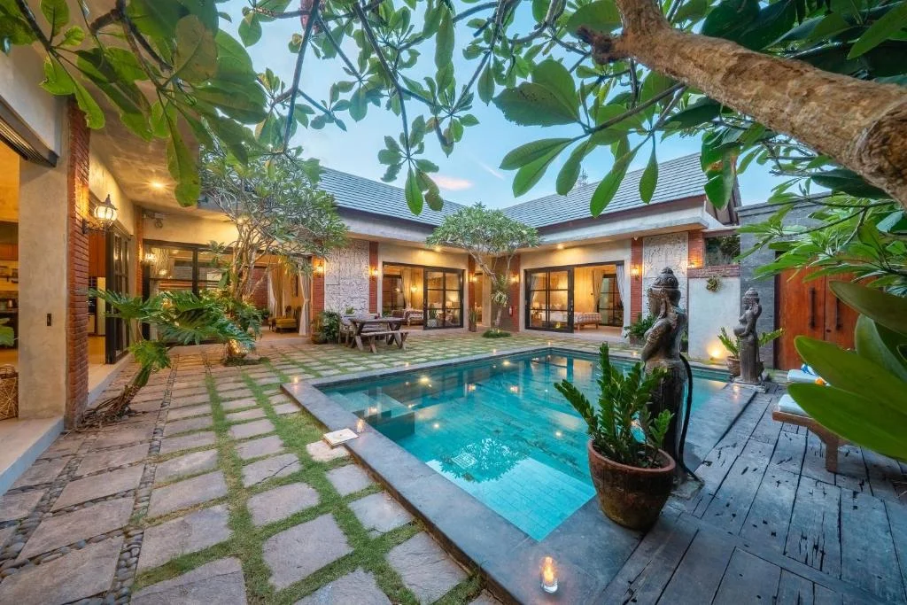 4-Bedroom Villa with Private Pool in Uluwatu – Luxury Villa — image 3
