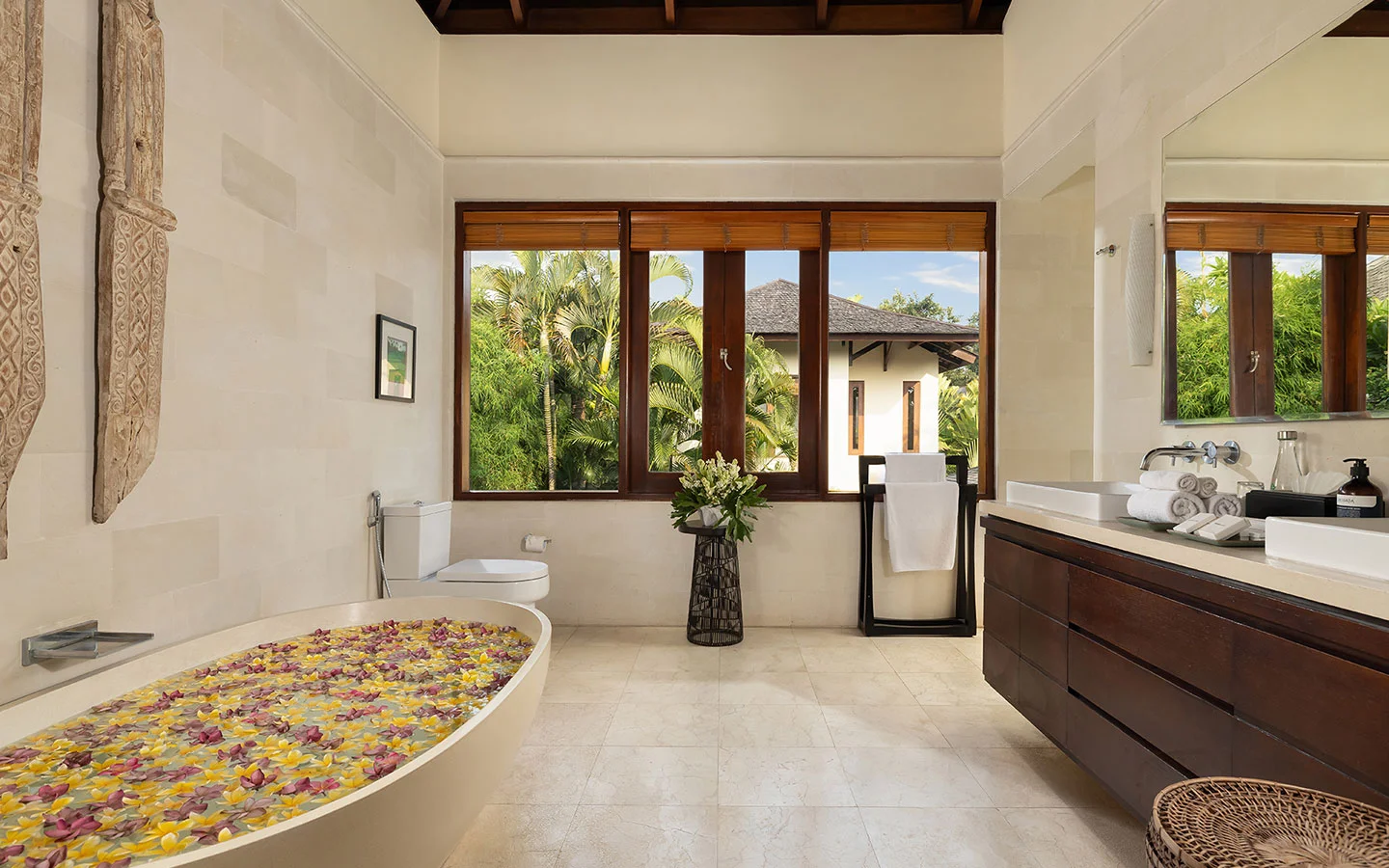 Luxury 5BR Villa with Private Pool in Seminyak Bali — image 17