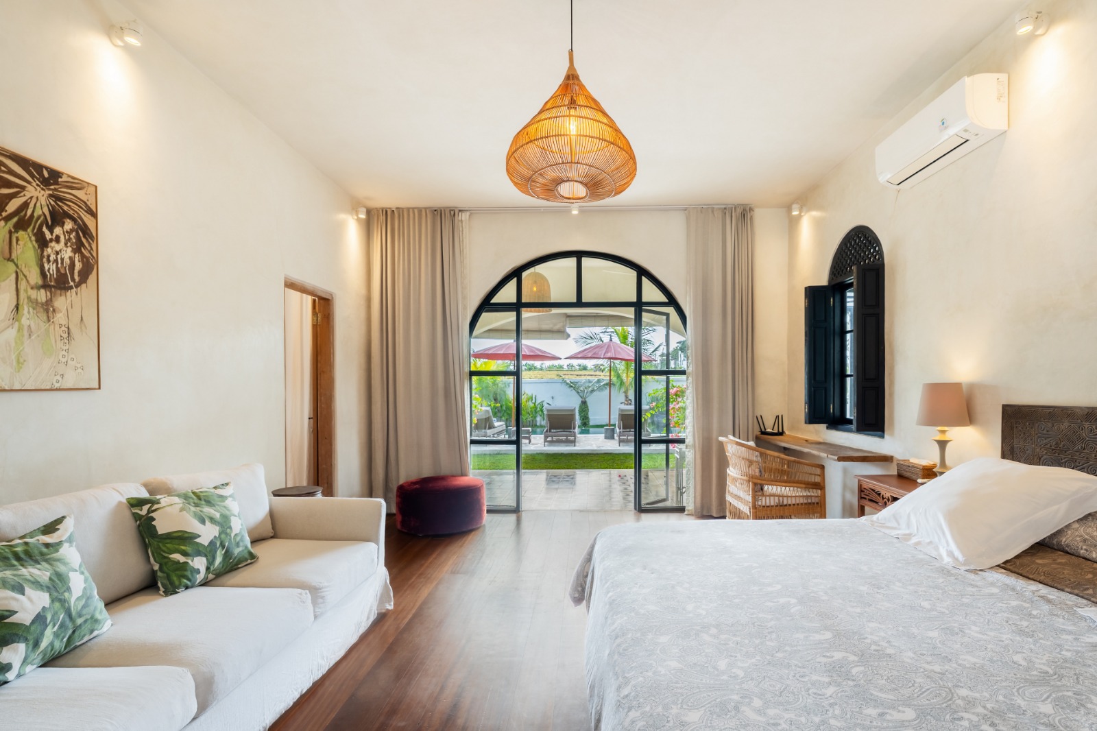 Mediterranean-Inspired 4-Bedroom Villa for Yearly Rent in Umalas — image 13