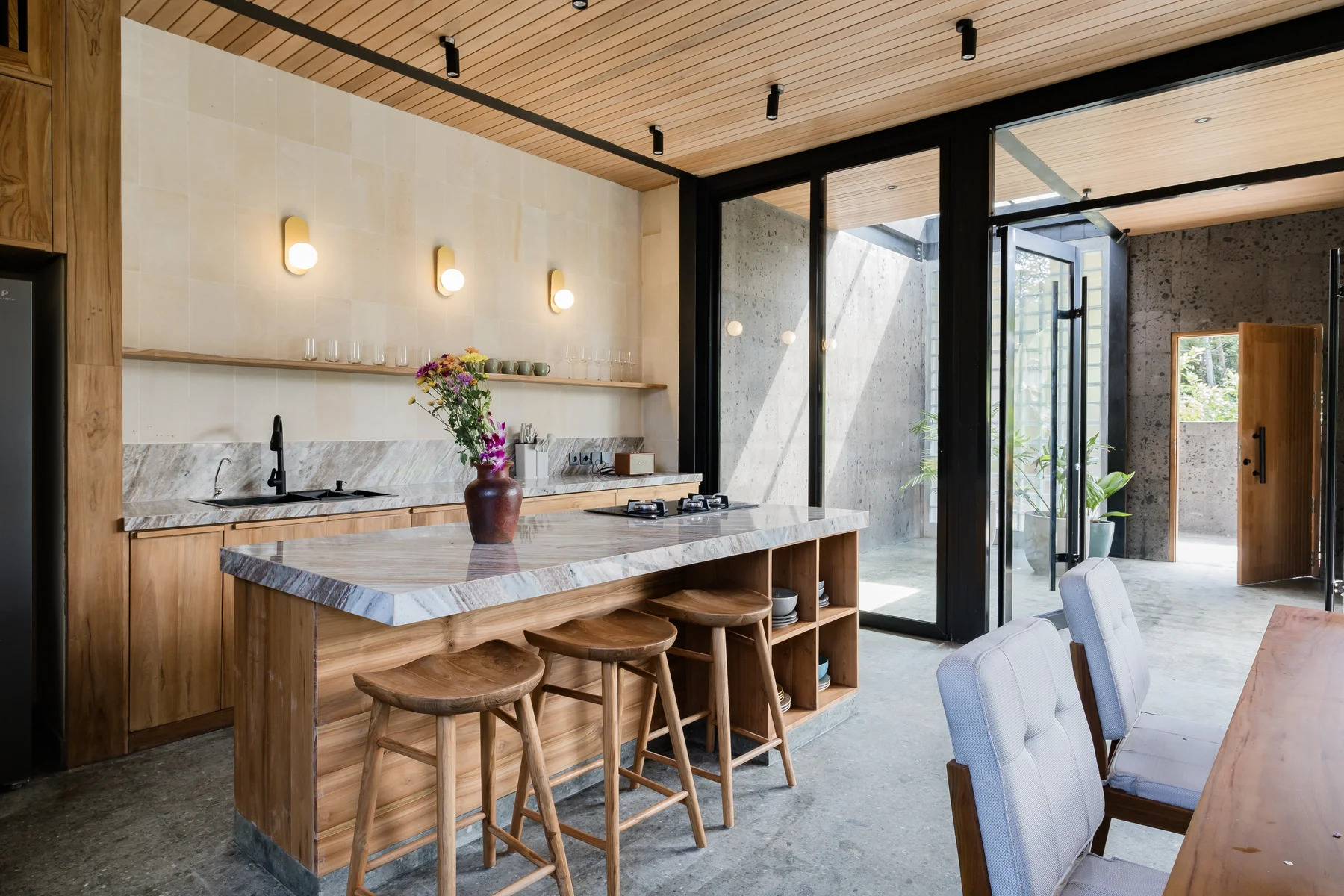 Modern 3-Bedroom Jungle Villa for Sale in Ubud — image 13
