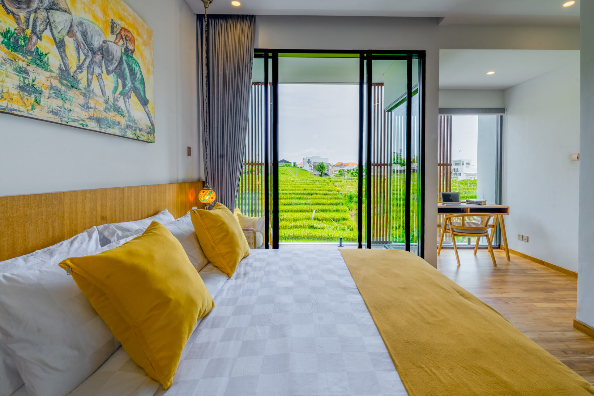 Modern 3-Bedroom Rice Field Villa for Rent in Pererenan — image 19