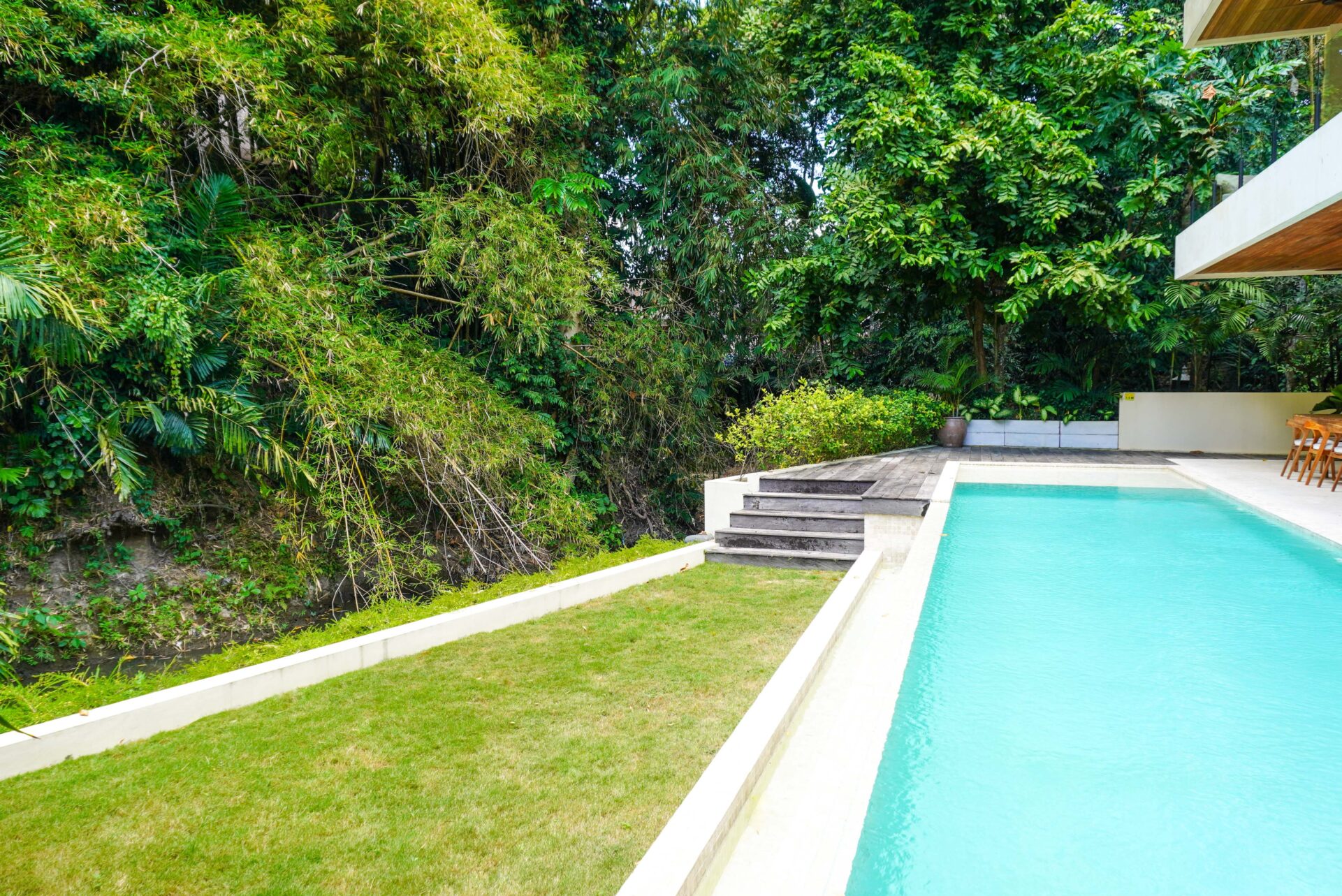 Modern 3-Bedroom Riverside Villa for Yearly Rent in Tumbak Bayuh — image 4
