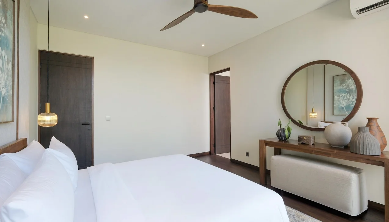 3-Bedroom Villa with Rooftop Pool in Pererenan Canggu – Modern Villa — image 18
