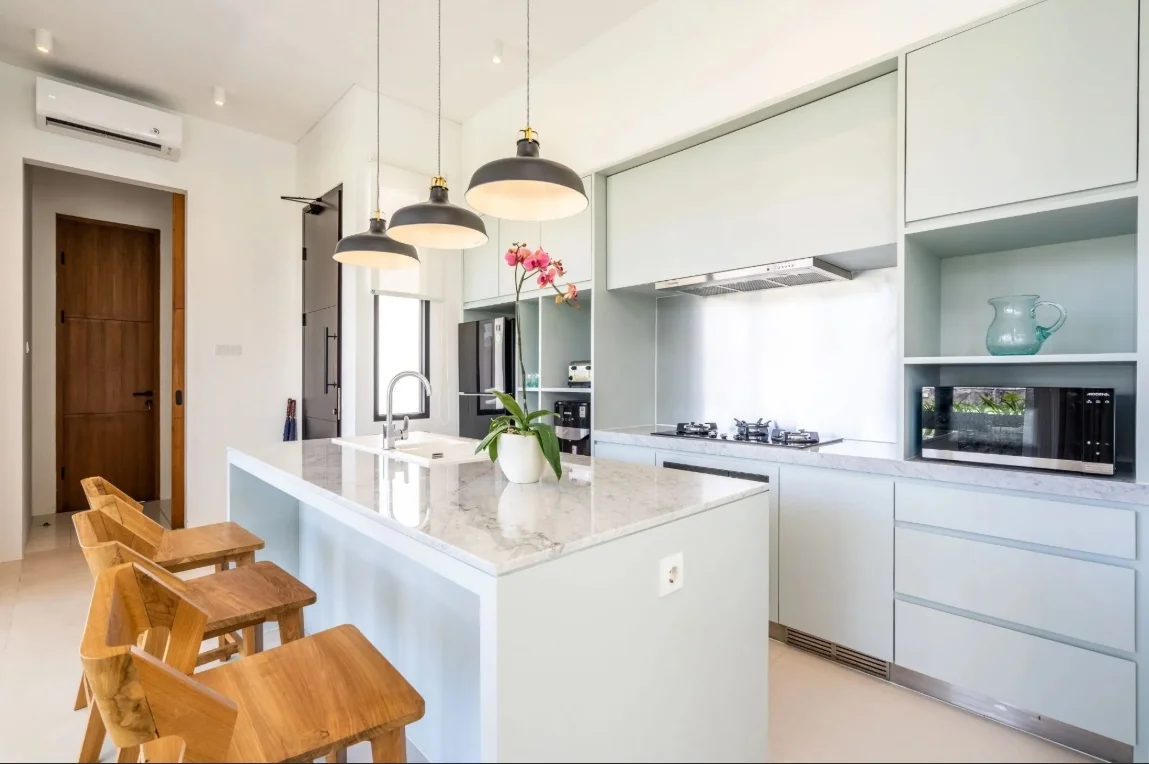 3-Bedroom Private Pool Villa Rental in Berawa Canggu – Modern Villa — image 14