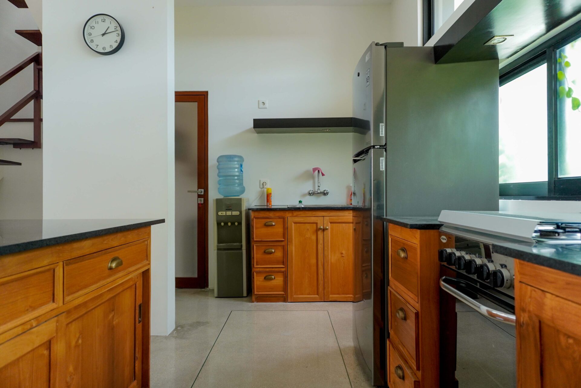 Modern 3 bedroom villa in Central Seminyak — image 9