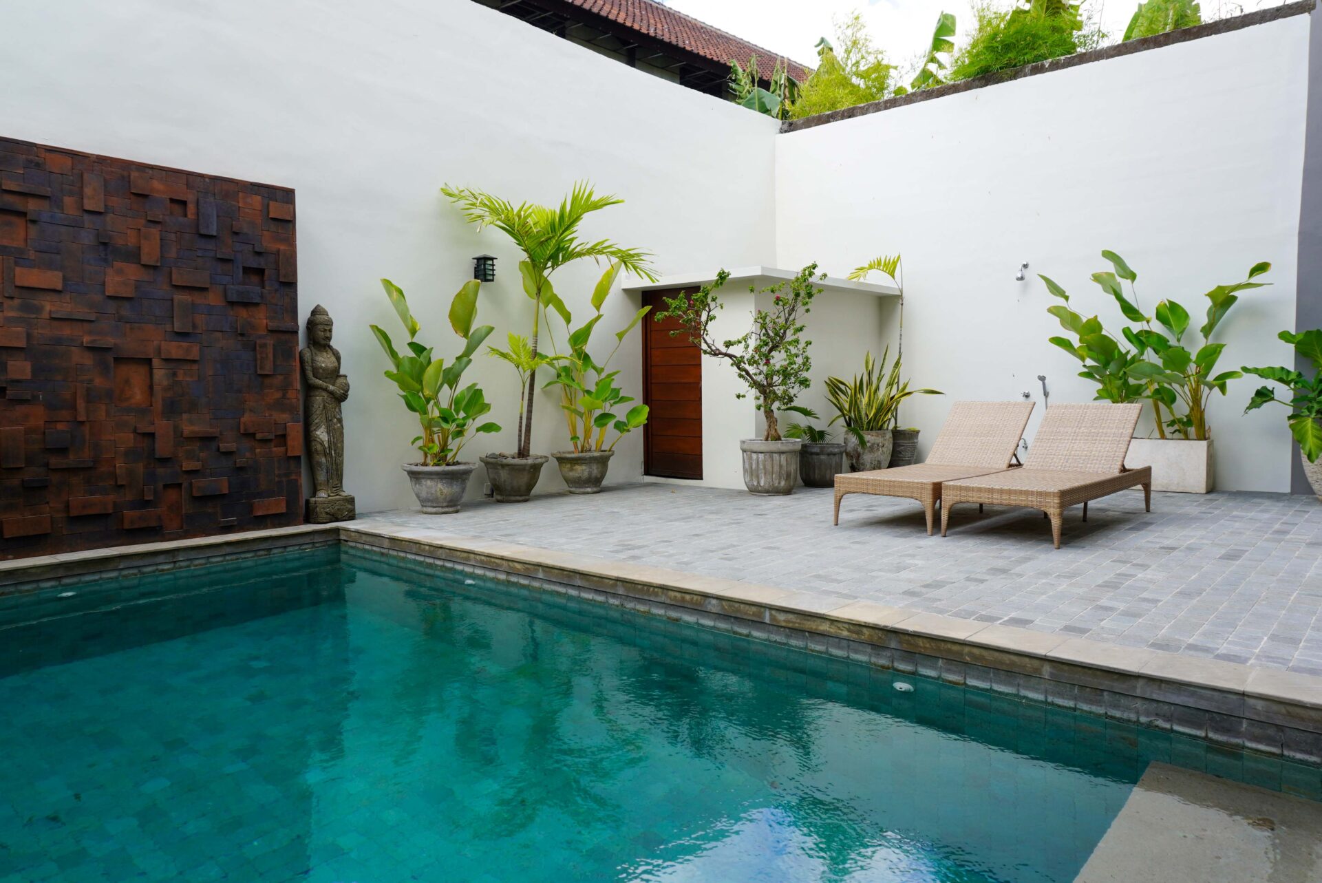 Modern 3 bedroom villa in Central Seminyak — image 2