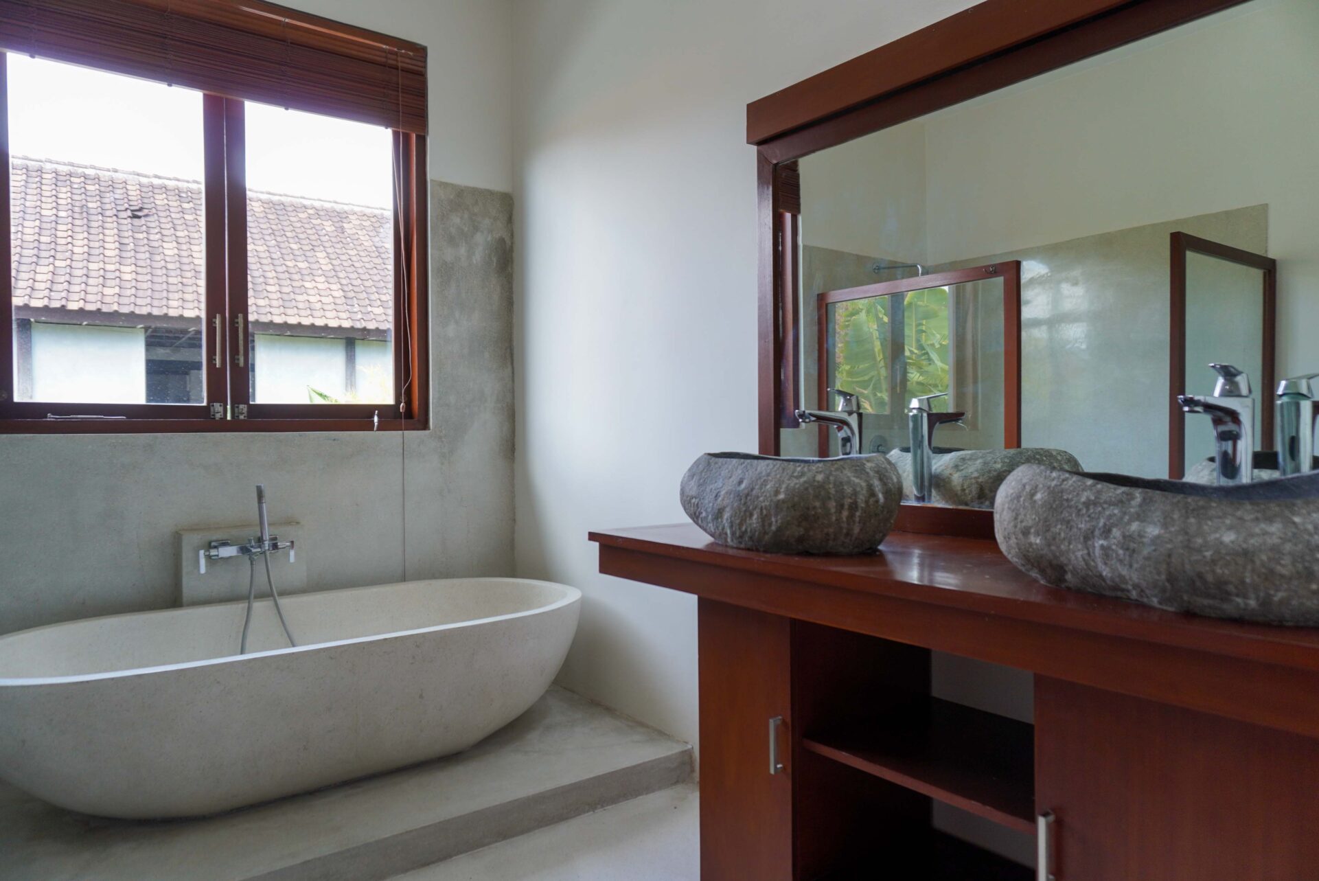 Modern 3 bedroom villa in Central Seminyak — image 16
