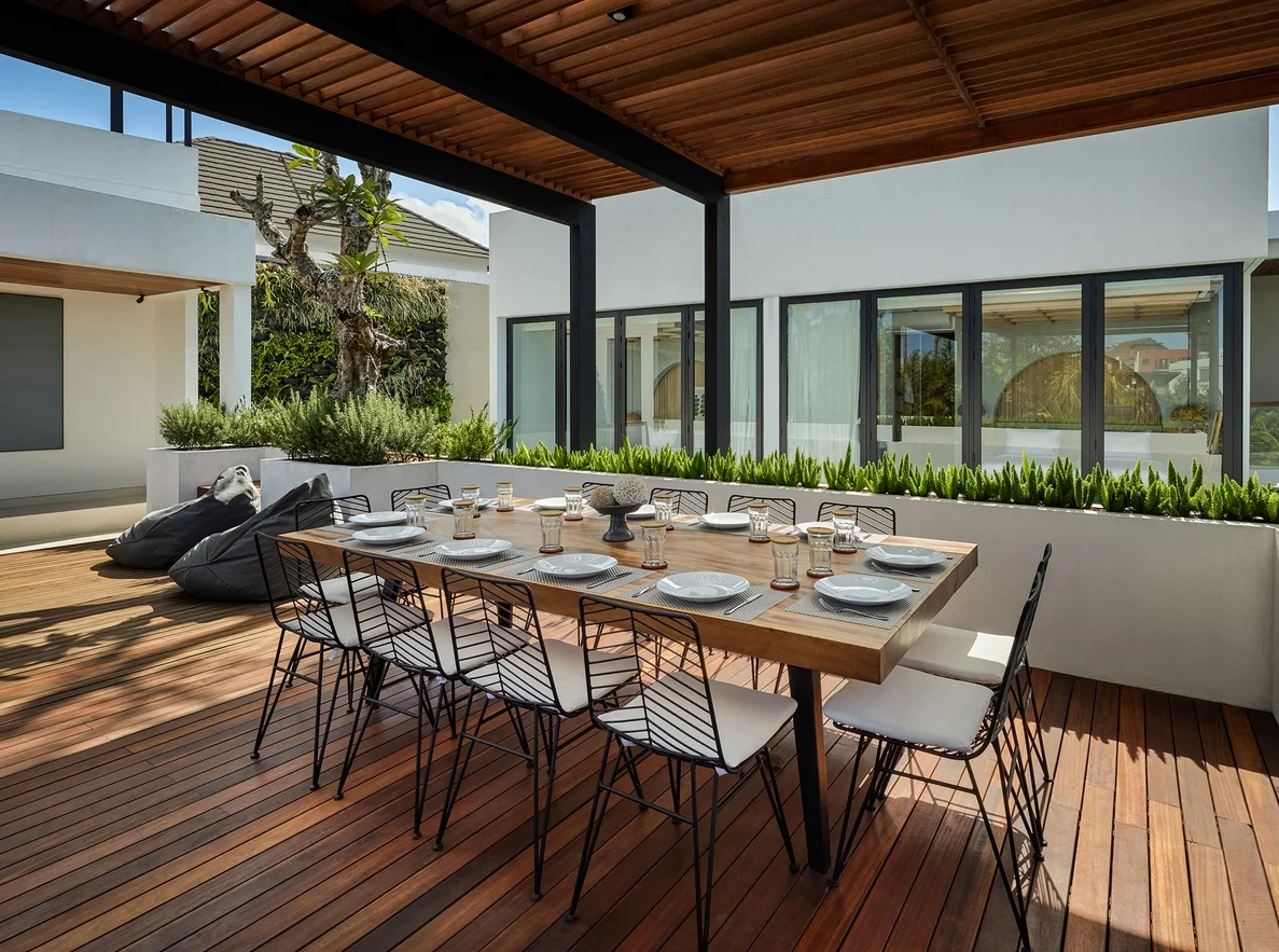 Luxury 6-Bedroom Smart Villa in Canggu – 34m Infinity Pool, Rooftop & Outdoor Cinema — image 11