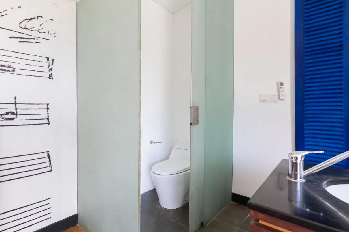 1BR Artistic Haiti-Themed Villa with Private Pool in Seminyak — image 9