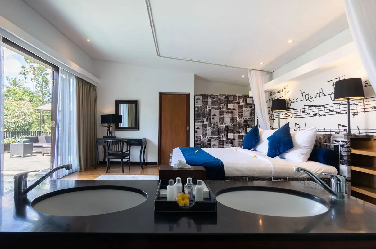 1BR Artistic Haiti-Themed Villa with Private Pool in Seminyak — image 4