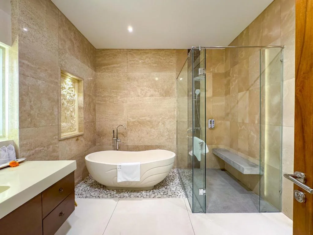 2-Bedroom Villa with Private Pool & Jacuzzi in Ubud – Peaceful Villas — image 19