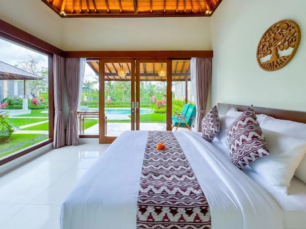 2-Bedroom Villa with Private Pool & Jacuzzi in Ubud – Peaceful Villas — image 17