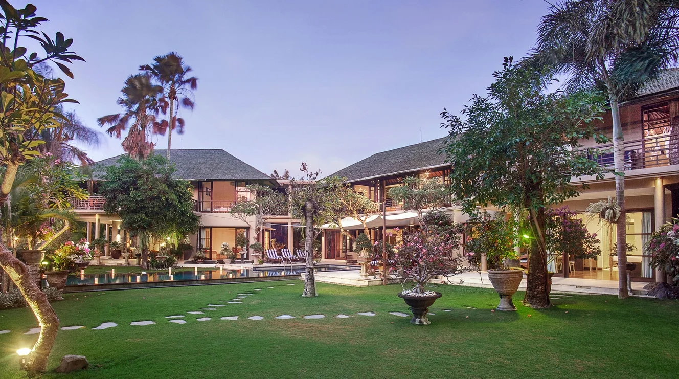 Private 4-Bedroom Estate with Pool & Staff in Canggu – BVI619 — image 5