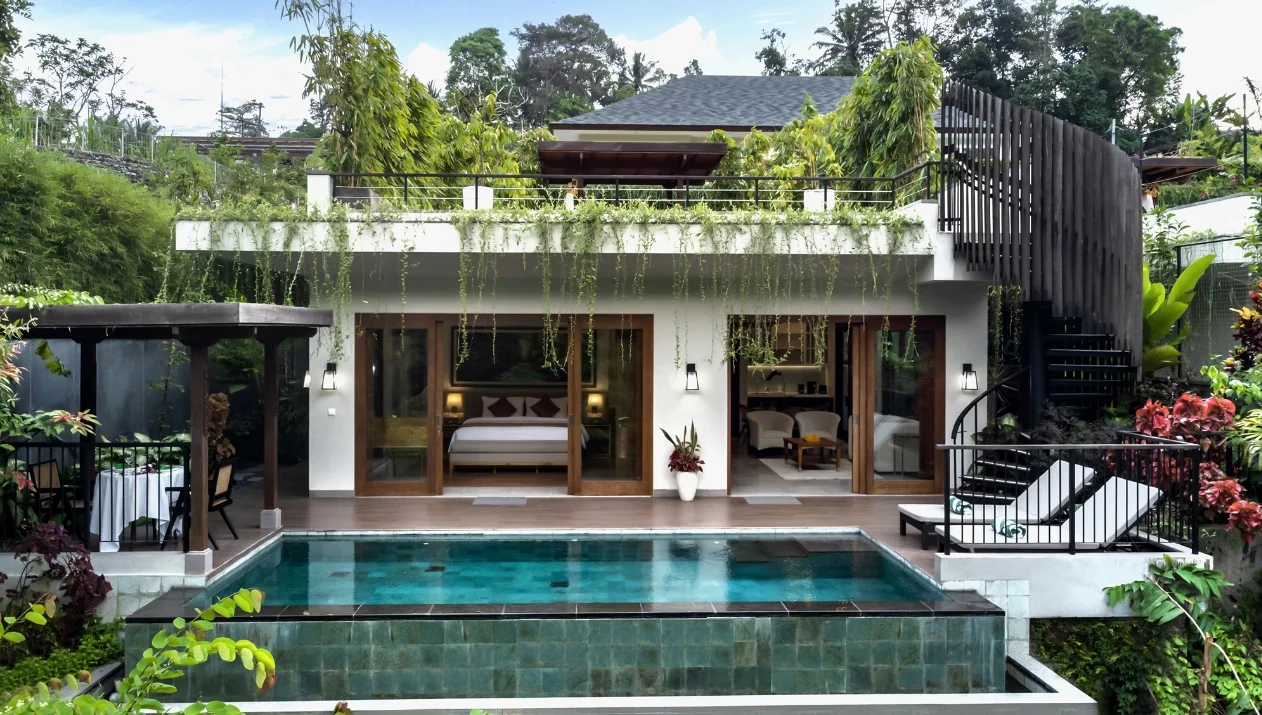 Romantic 1-Bedroom Villa in Ubud – Infinity Pool, Rooftop & Jungle View | BVI67531