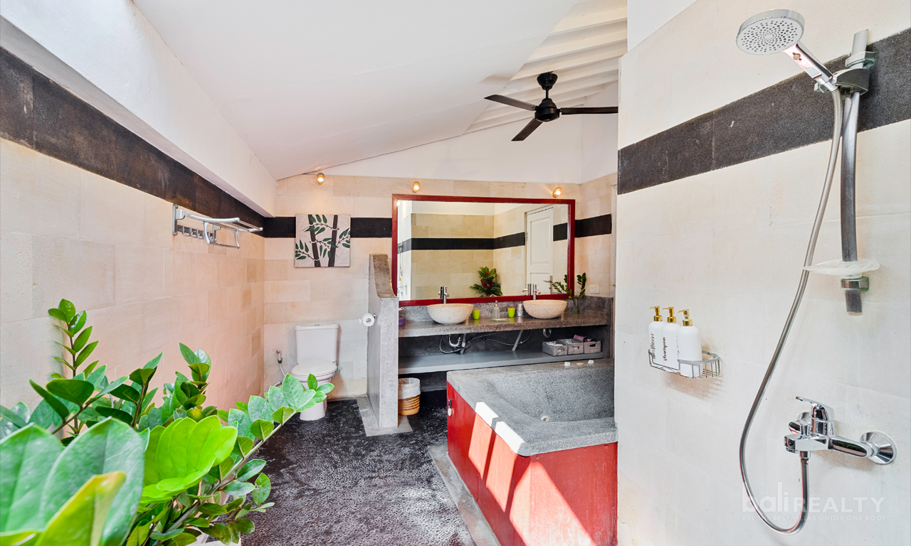 1000sqm in the Heart of Seminyak – A Rare Find 800 Metres from the Beach 2950 — image 11