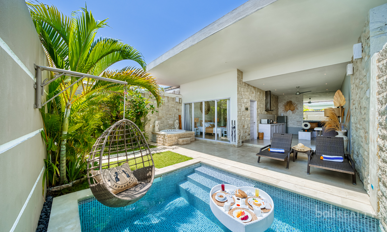 Fully Licensed Villa Complex for Sale in Seminyak – 8 Private Pool Villas + 4-Bedroom Residence 2961 — image 2