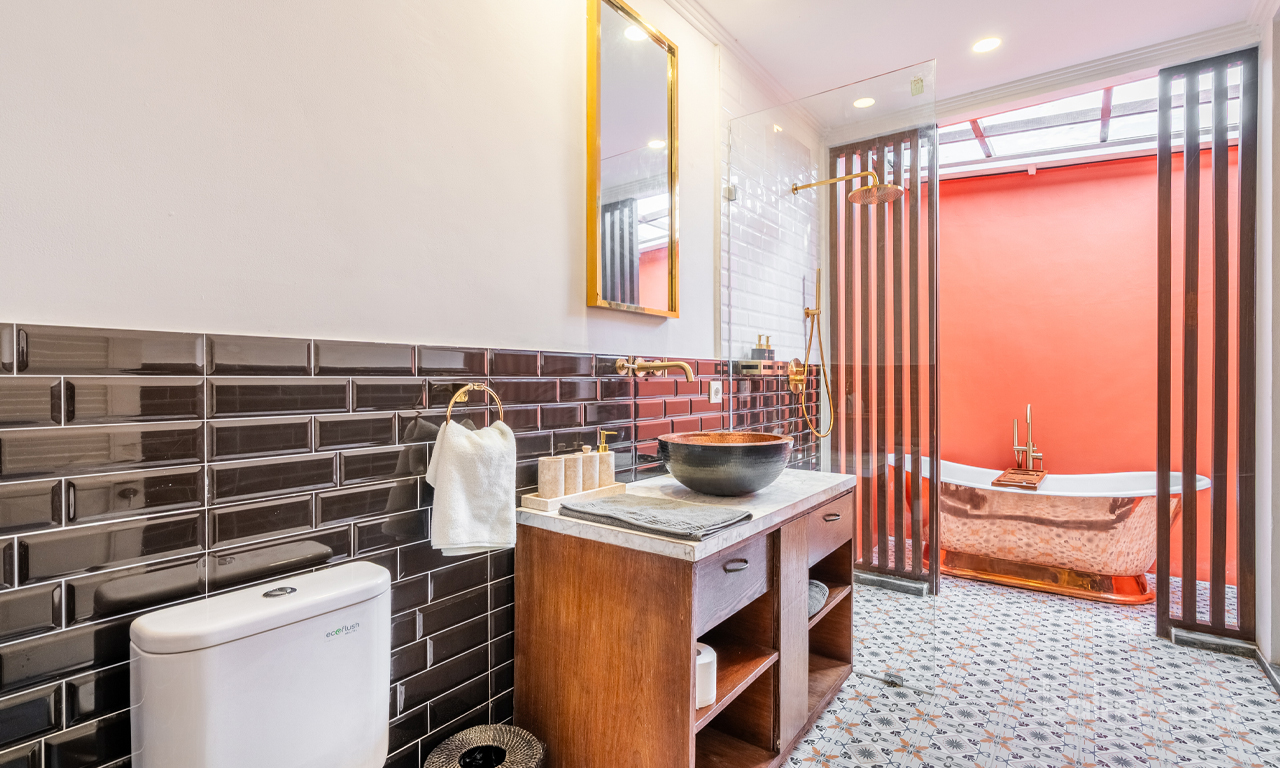 Strategically Located in Seminyak – Unique Three-Bedroom Leasehold Villa 2982 — image 17
