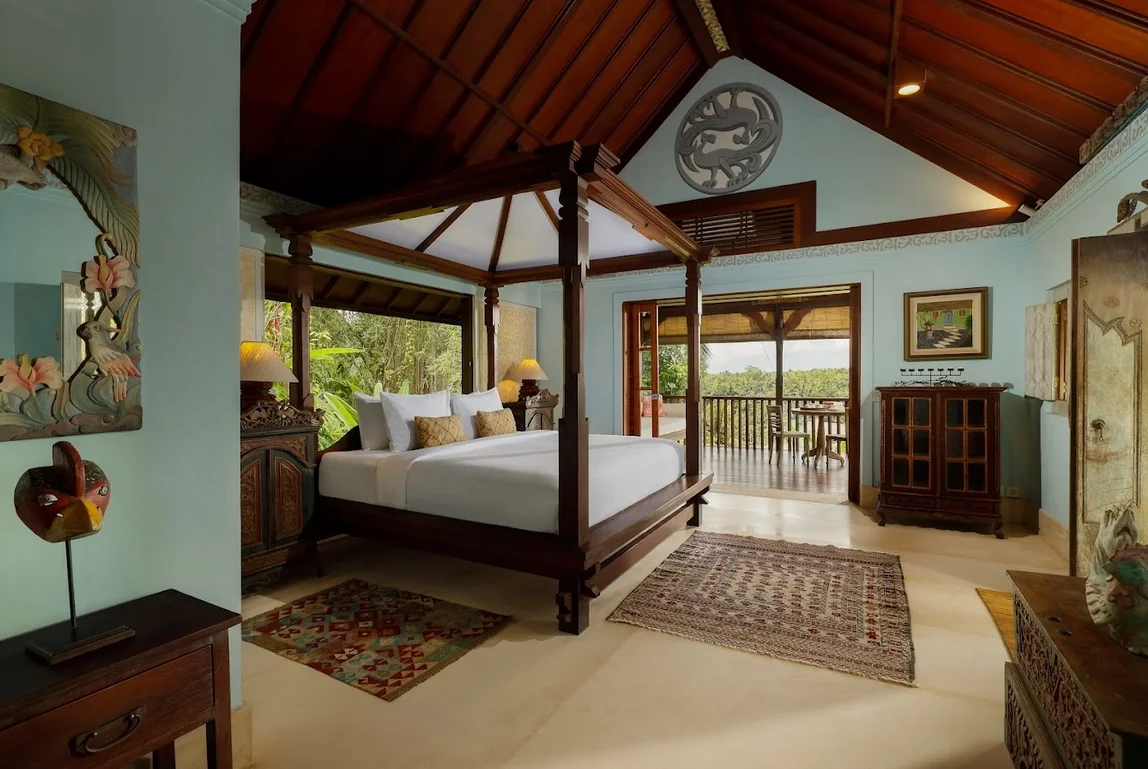 Peaceful 3-Bedroom Villa in Kedewatan Ubud with Infinity Pool — image 8