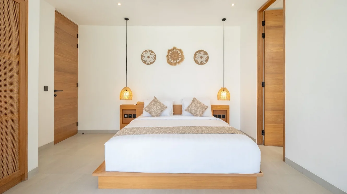 2-Bedroom Private Pool Villa Rental in Canggu – Sleek Private Villa — image 15