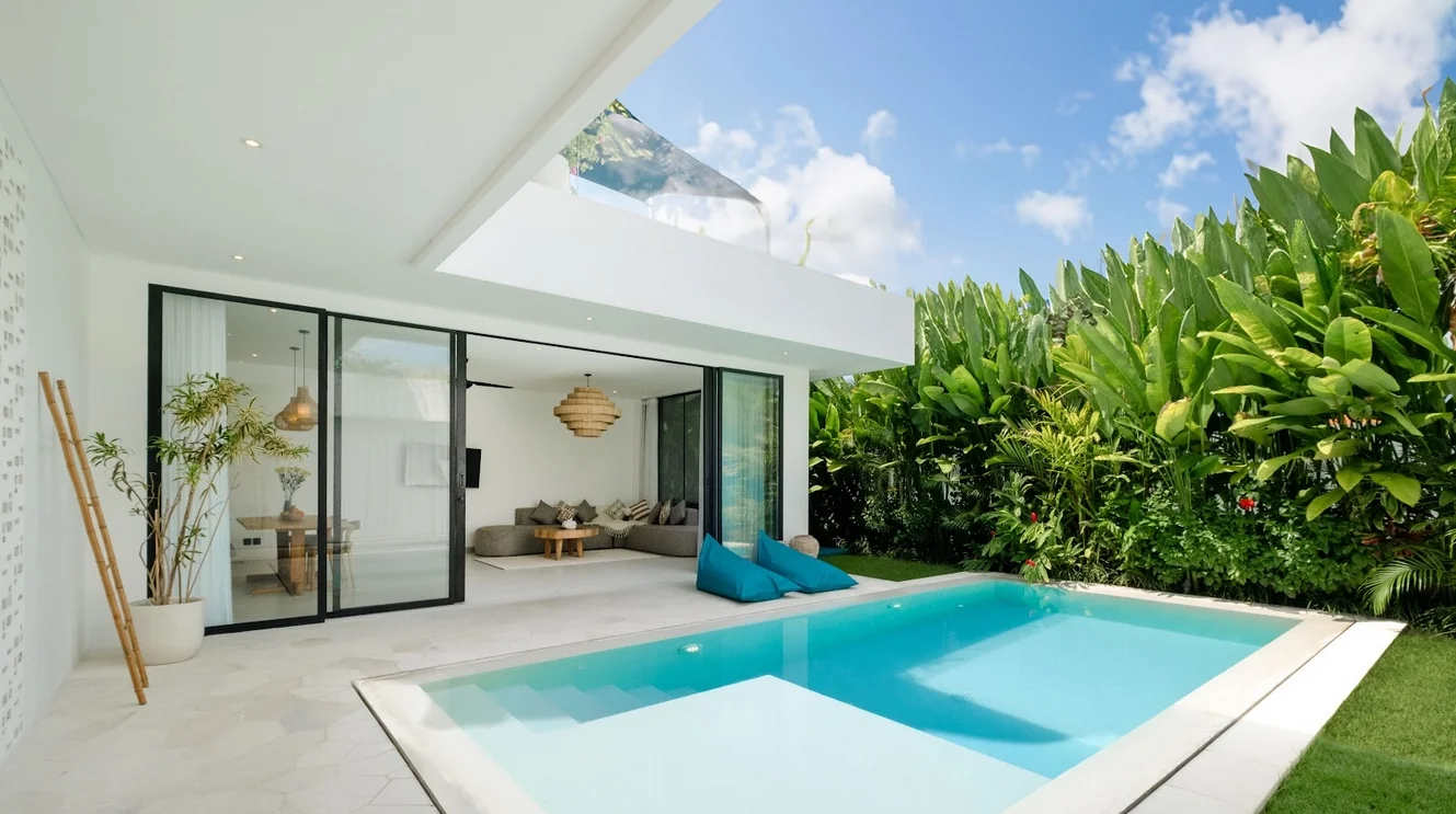 2-Bedroom Private Pool Villa Rental in Canggu – Sleek Private Villa — image 5