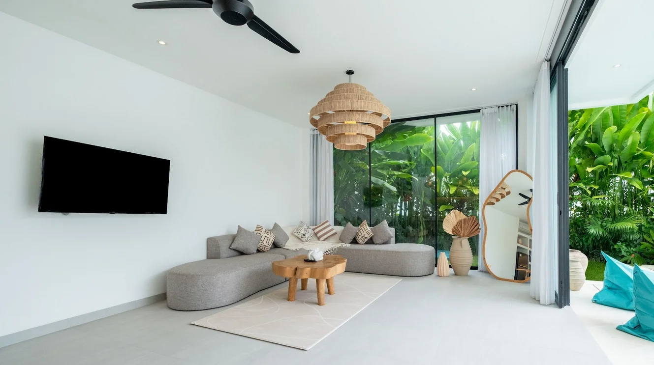 2-Bedroom Private Pool Villa Rental in Canggu – Sleek Private Villa — image 12