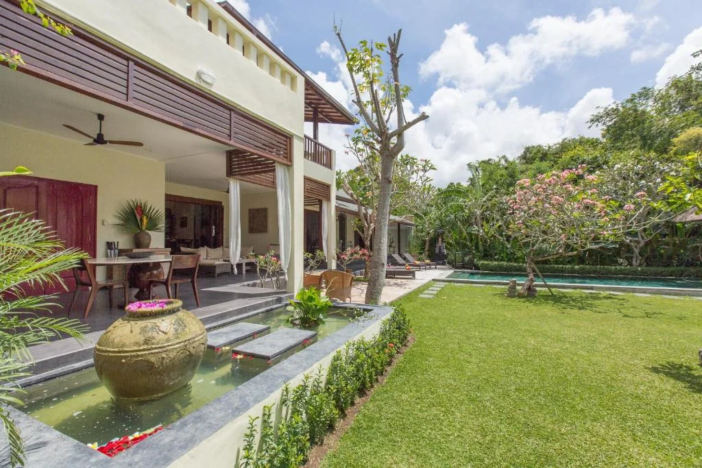 Spacious 3-Bedroom Villa in Kerobokan – Private Pool, Tropical Garden – BVI7140 — image 5
