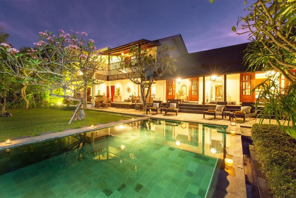 Spacious 3-Bedroom Villa in Kerobokan – Private Pool, Tropical Garden – BVI7140
