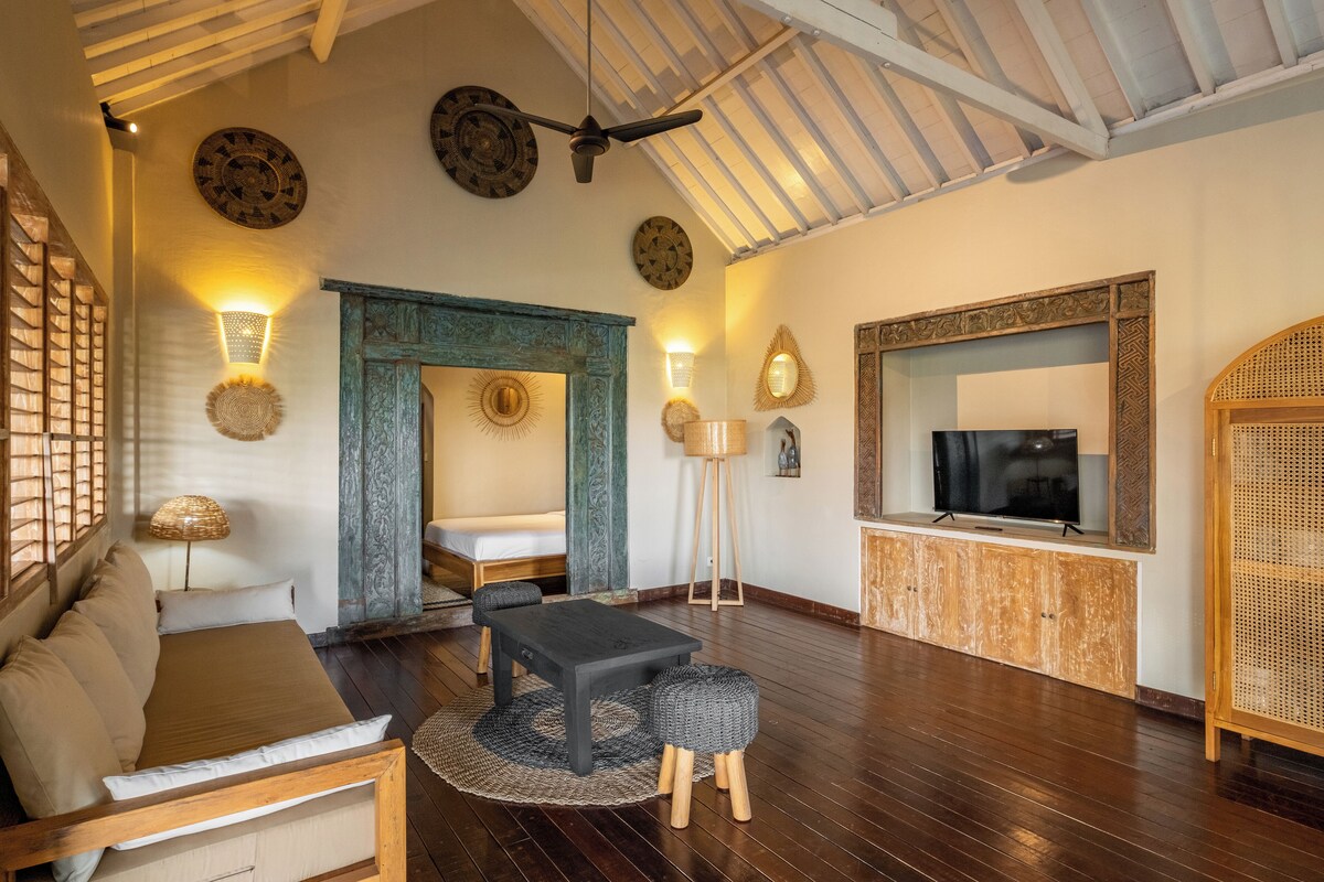 Spacious 4-Bedroom Villa with Rice Field Views in Babakan — image 7
