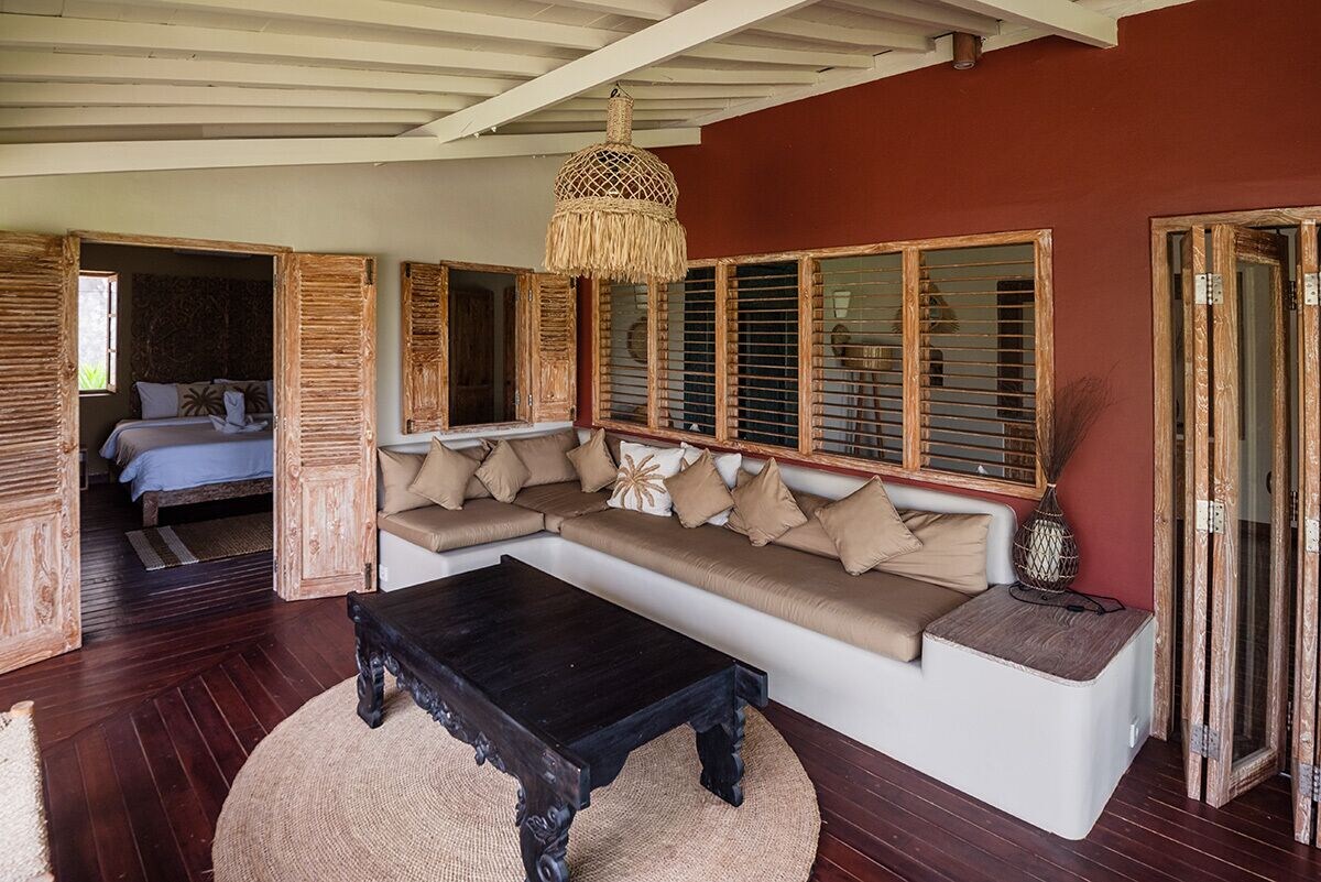 Spacious 4-Bedroom Villa with Rice Field Views in Babakan — image 15