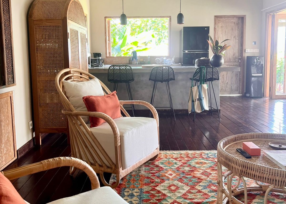 Spacious 4-Bedroom Villa with Rice Field Views in Babakan — image 16