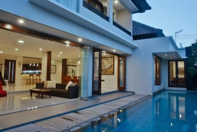Spacious 5BR Villa in Kuta – Private Pool, Family Room & Top Location – BVI2233