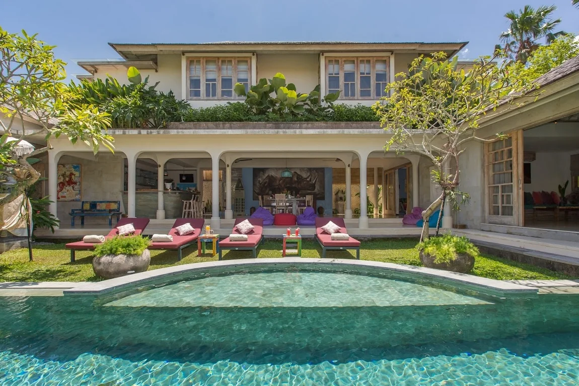 4-Bedroom Private Pool Villa Rental in Seminyak – Stylish Retreat — image 4