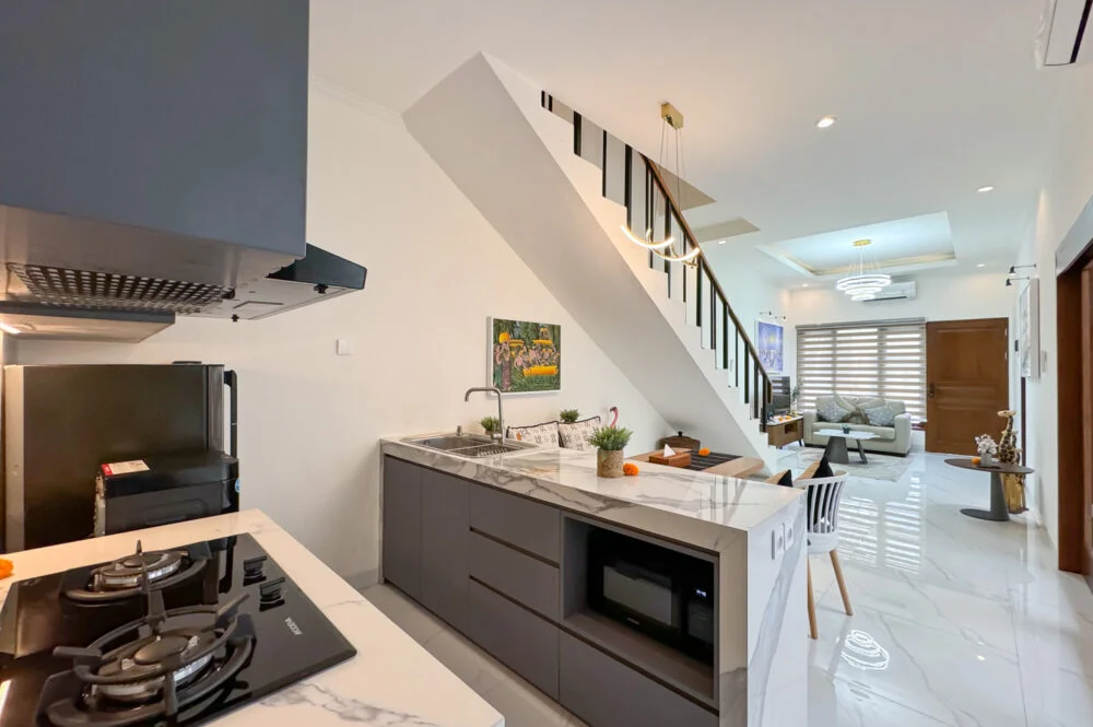 3-Bedroom Villa with Private Pool in Seminyak – Stylish Villa — image 9