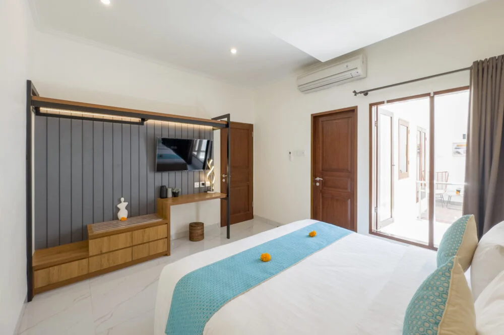 3-Bedroom Villa with Private Pool in Seminyak – Stylish Villa — image 7