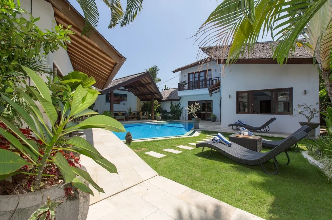 Stylish 3BR Private Villa w/ Pool, Garden & Top Location | Legian–Seminyak Border – BVI7903