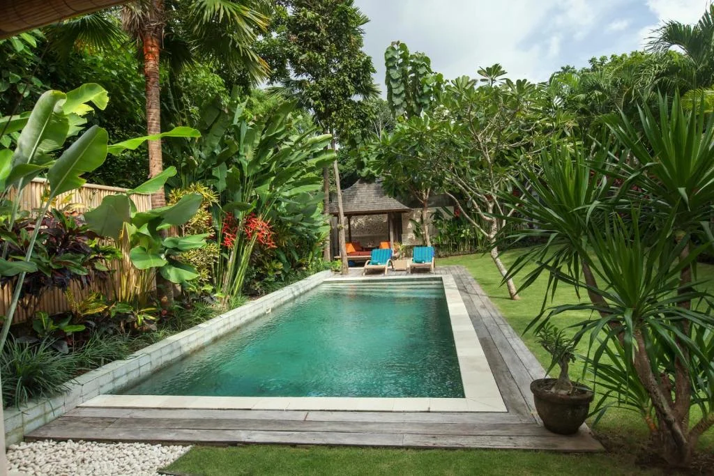 Stylish 3BR Villa Large Garden & Pool Near Seminyak Beach – BVI5754 — image 11