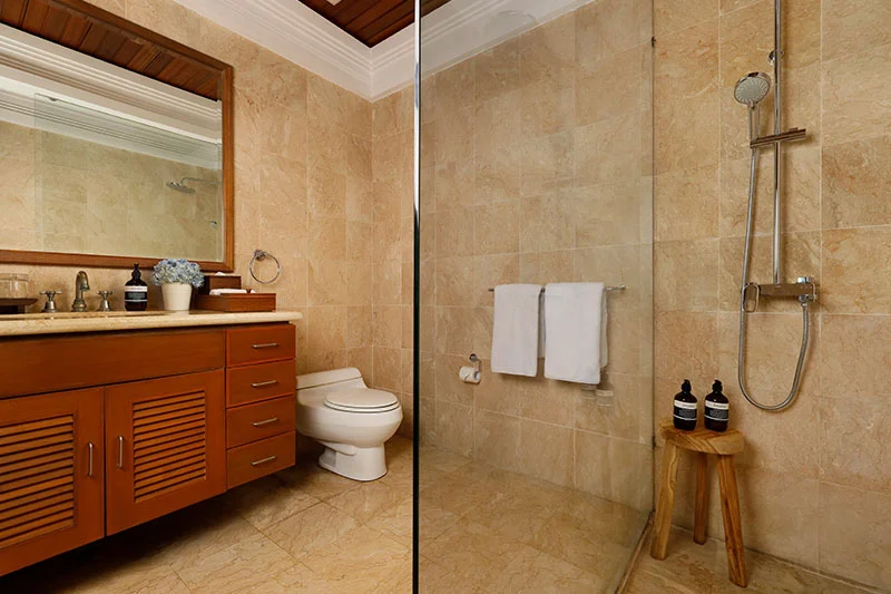 Stylish 3-Bedroom Villa with Private Pool, Walking Distance to Jimbaran Beach — image 16