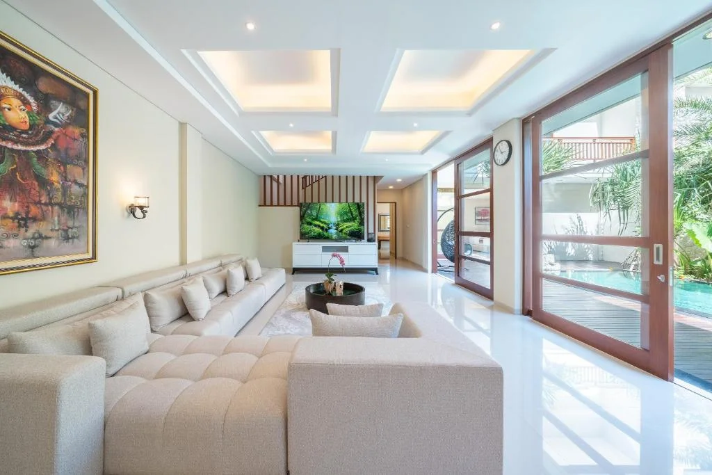 4-Bedroom Villa with Private Pool in Canggu – Stylish Villa — image 16