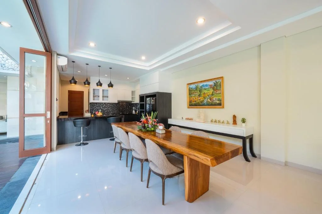 4-Bedroom Villa with Private Pool in Canggu – Stylish Villa — image 15