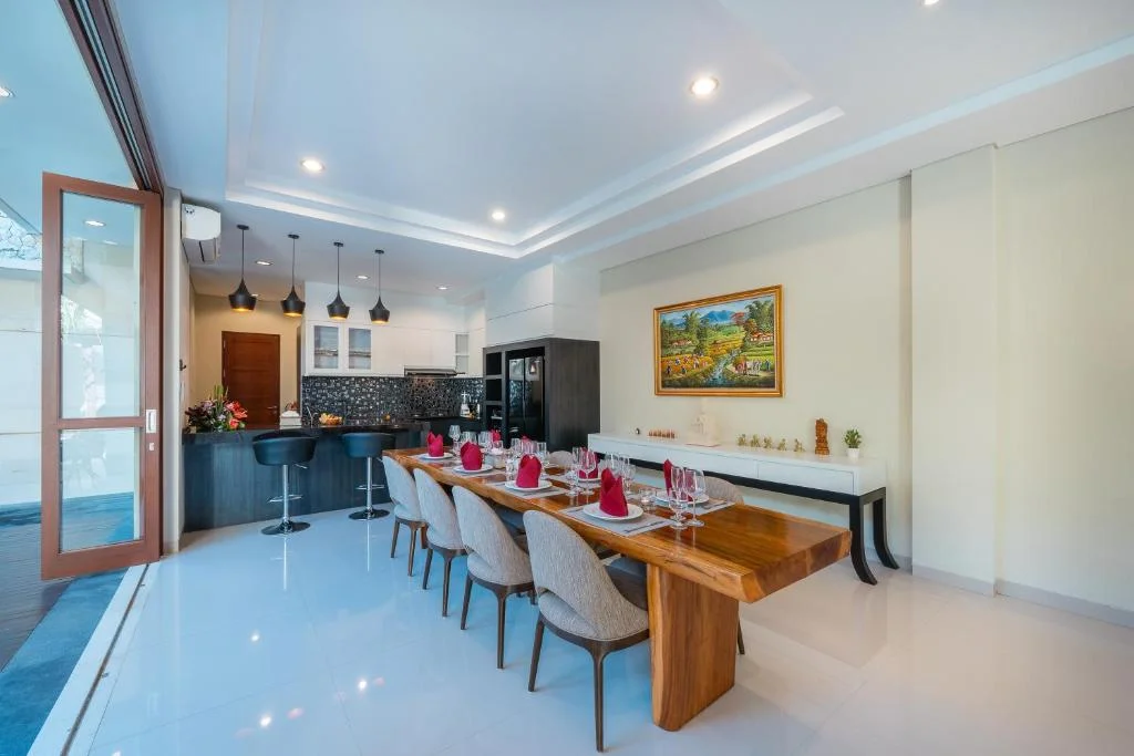 4-Bedroom Villa with Private Pool in Canggu – Stylish Villa — image 12
