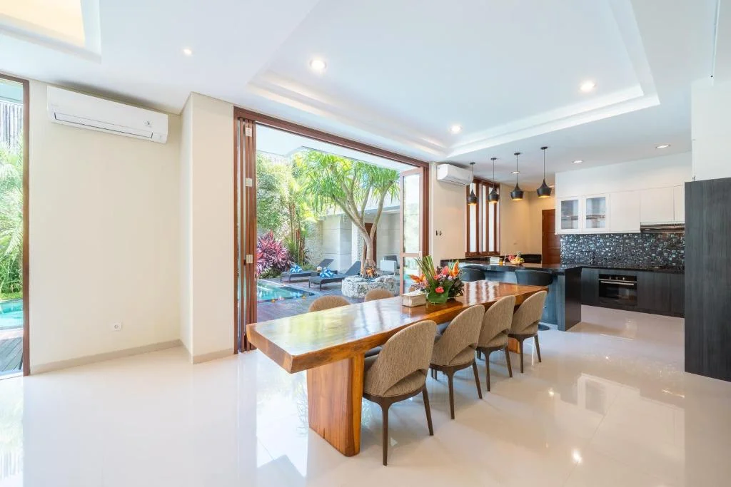 4-Bedroom Villa with Private Pool in Canggu – Stylish Villa — image 13