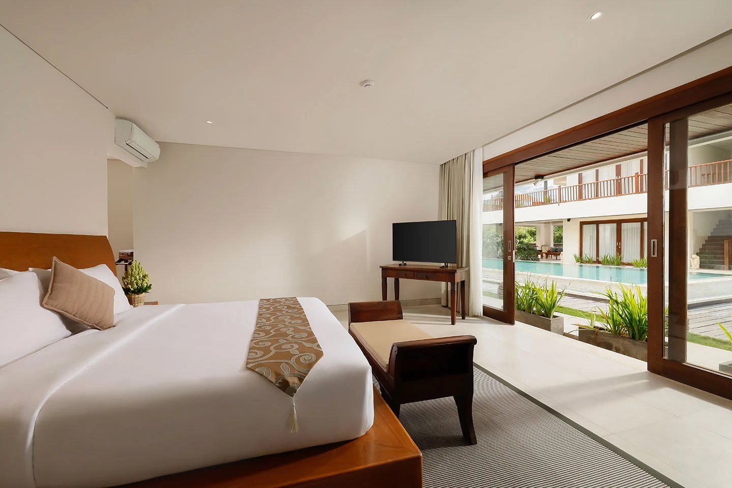 Villa Canggu BVI52044 – Luxurious 9-Bedroom Villa with River View in Canggu — image 9