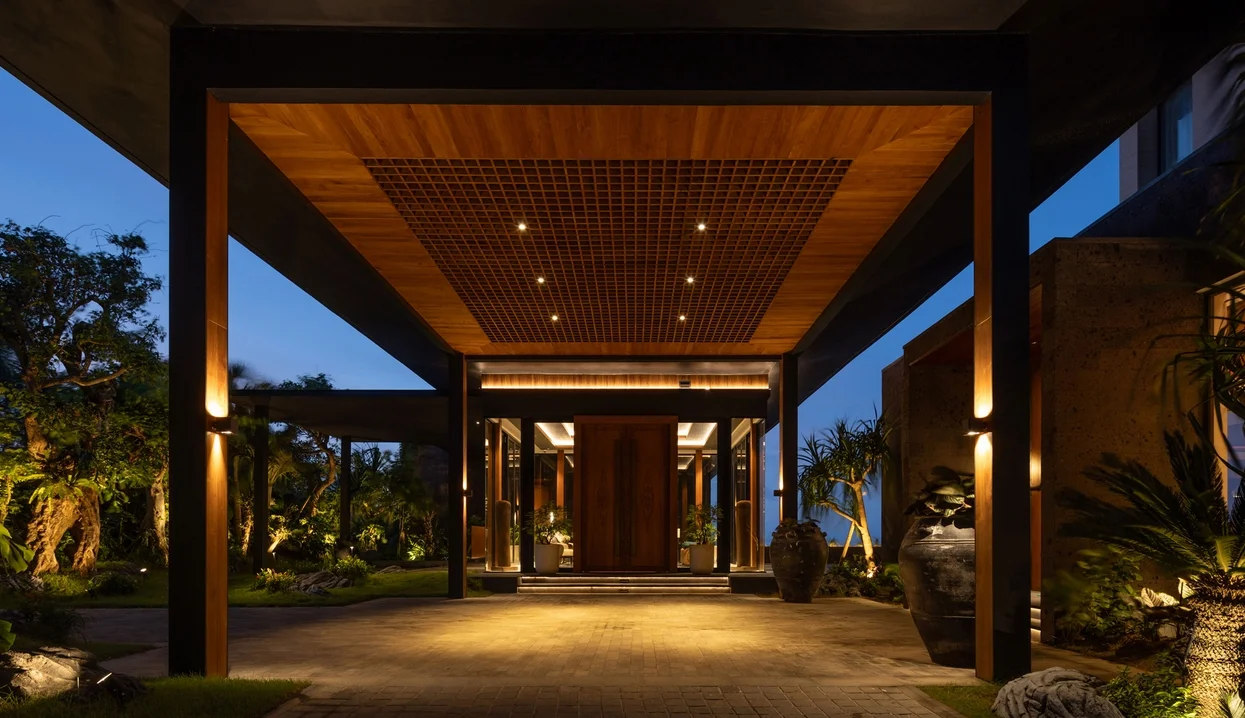 Luxury 7-Bedroom Villa in Uluwatu – 3 Swimming Pools, Cinema & Ocean View — image 17