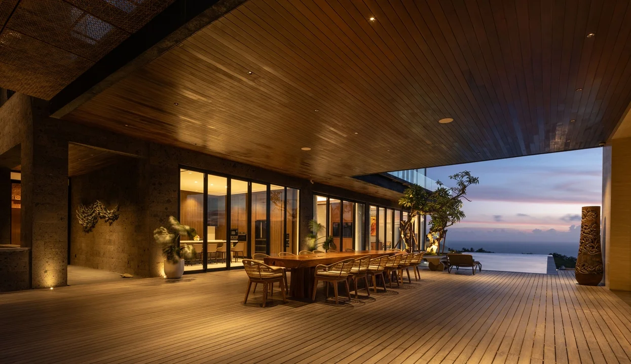 Luxury 7-Bedroom Villa in Uluwatu – 3 Swimming Pools, Cinema & Ocean View — image 10