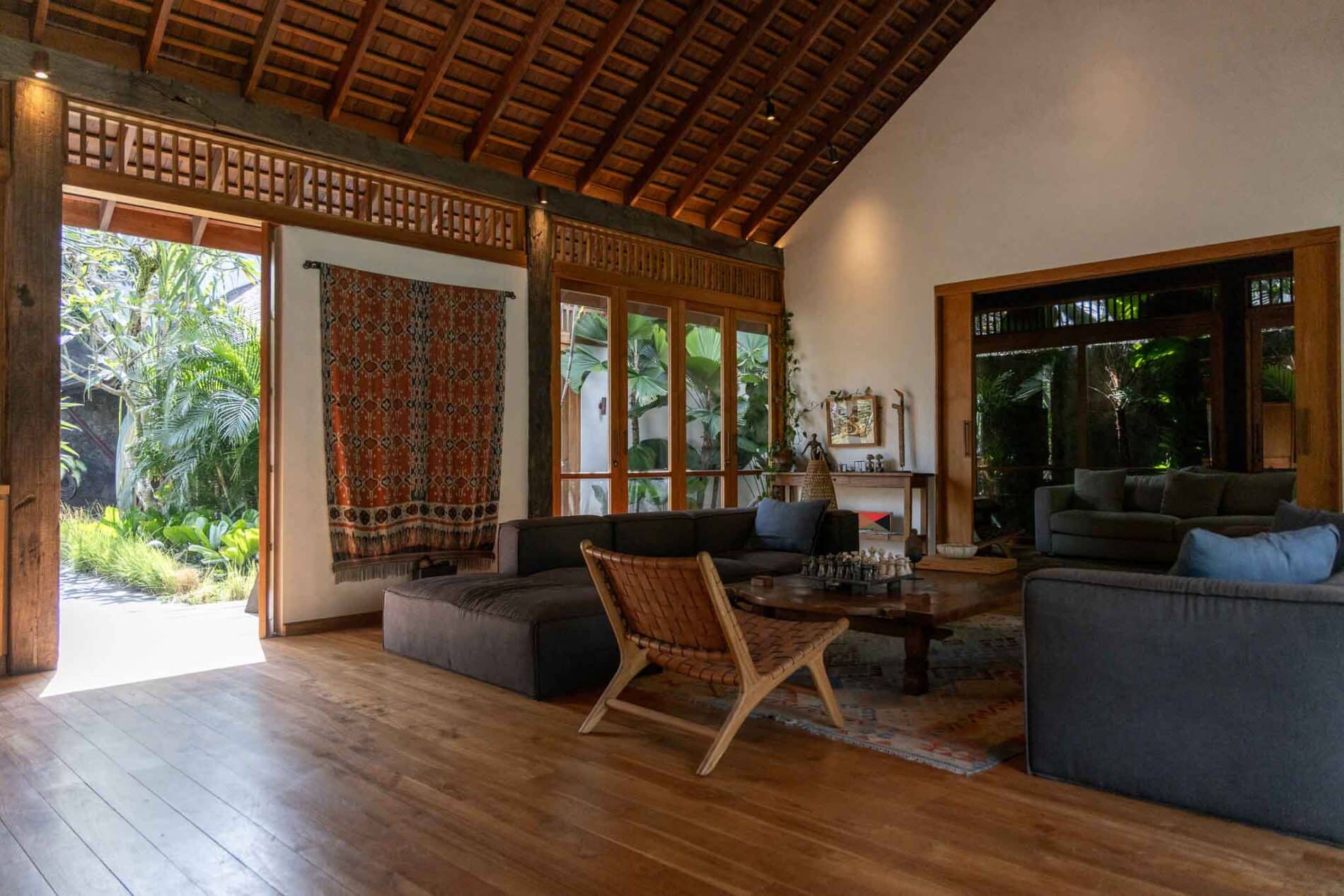 Sustainable 5-Bedroom Villa for Monthly Rent in Pererenan — image 9