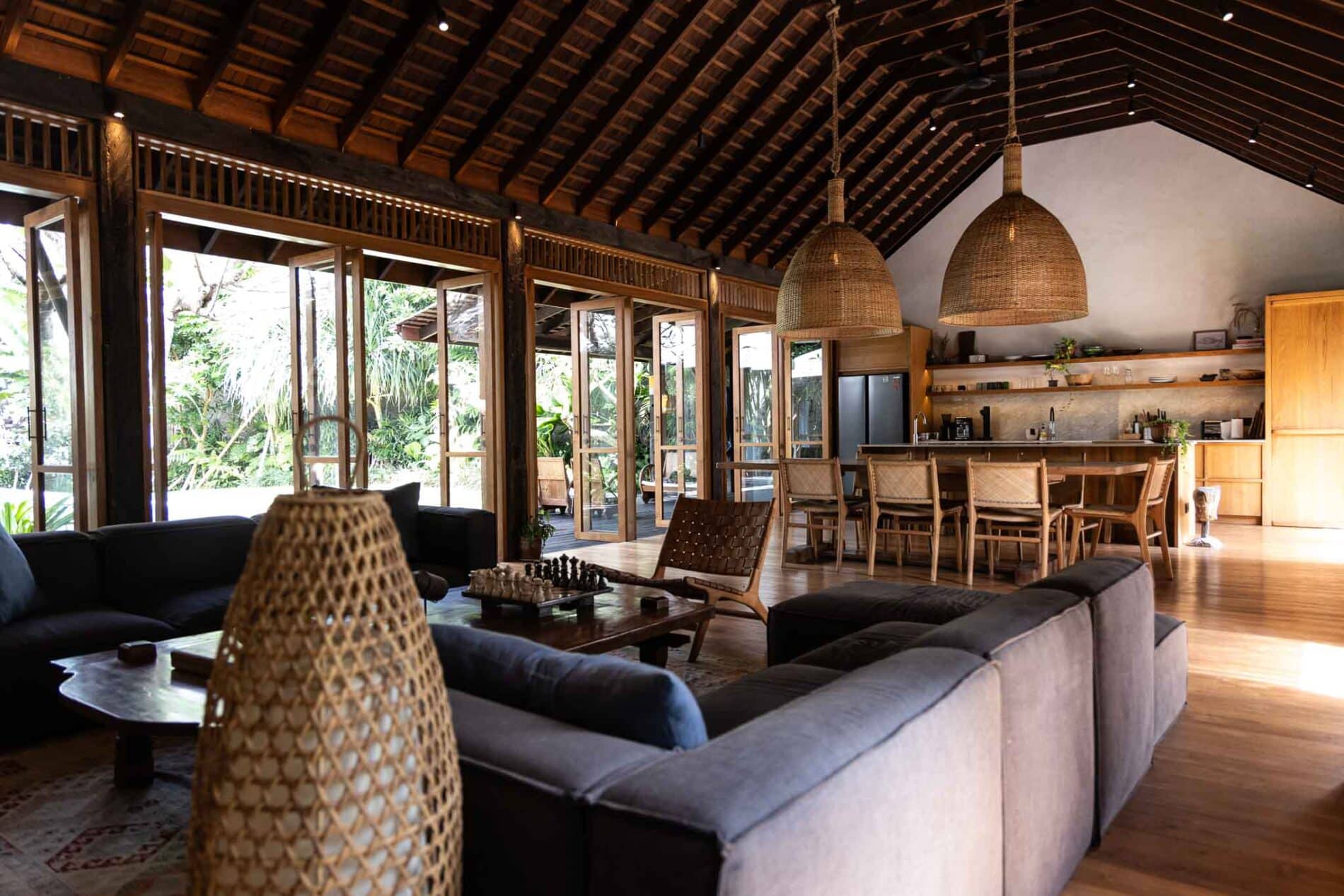 Sustainable 5-Bedroom Villa for Monthly Rent in Pererenan — image 6