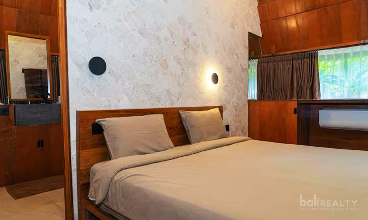Hidden Riverside Sanctuary – Two Bedroom Alang Alang House 2956 — image 9