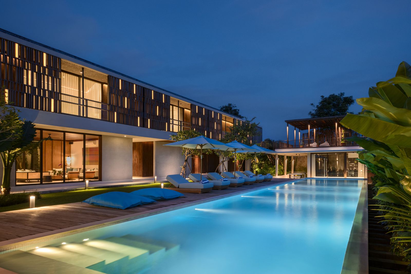 VILLA BLUE — 6BR Villa Rental in Seminyak — image 5